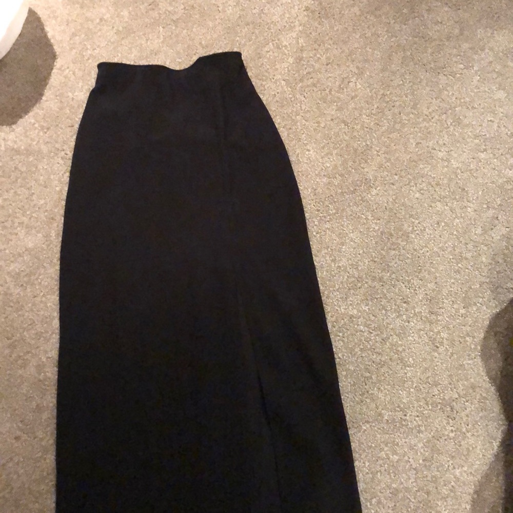 Black long skirt
